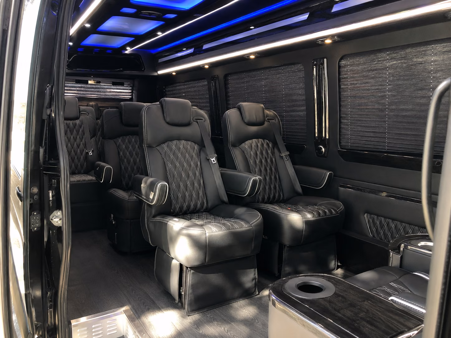 airport transfers between gso jamestown and archdale